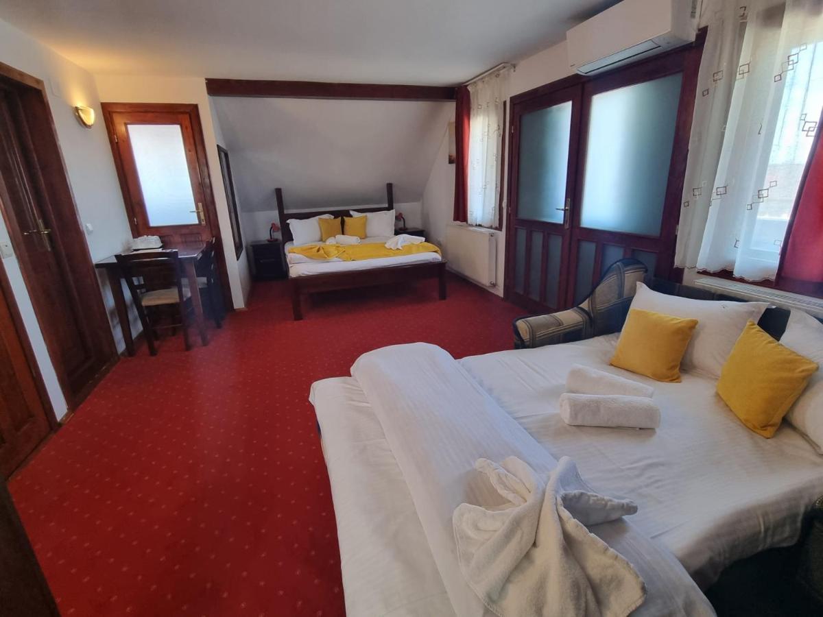 Hotel Casa Luca à Vama Veche Extérieur photo