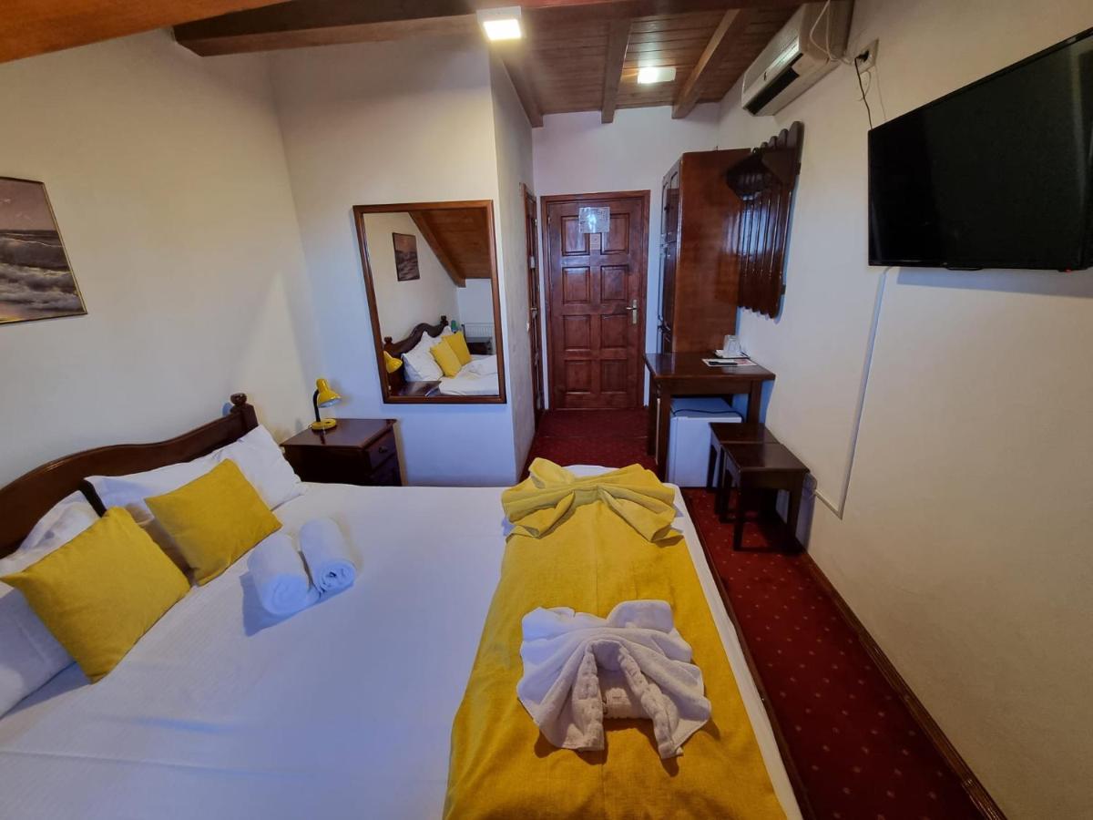 Hotel Casa Luca à Vama Veche Extérieur photo