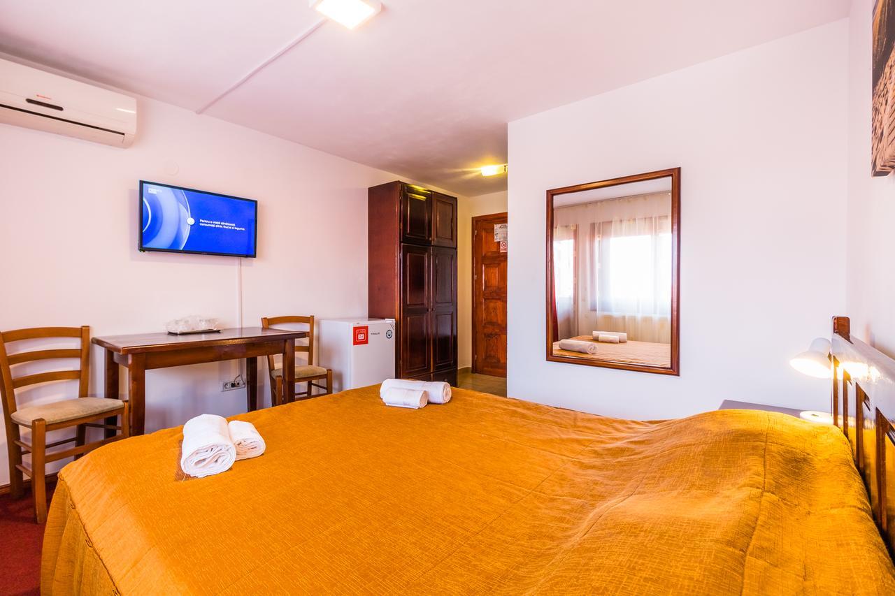Hotel Casa Luca à Vama Veche Extérieur photo